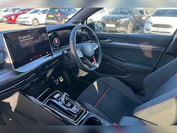 Used Volkswagen Golf 2025 for sale - 77239274: Photo