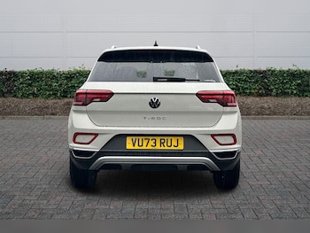 Used Volkswagen T-Roc 2023 for sale - 77613732: Photo