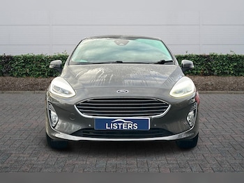 Used Ford Fiesta 2017 for sale - 76800686: Photo