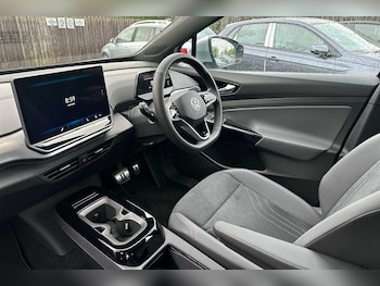 Used Volkswagen ID4 2025 for sale - 76110538: Photo 2
