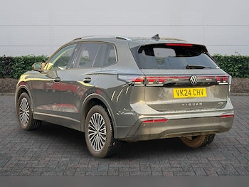 Used Volkswagen Tiguan 2024 for sale - 76716732: Photo