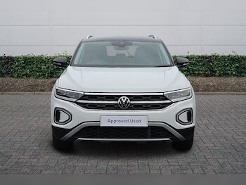 Used Volkswagen T-Roc 2023 for sale - 78073948: Photo