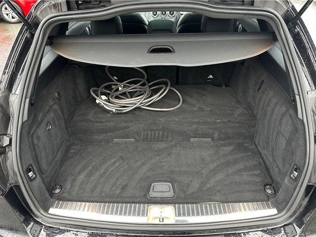 Used Mercedes-Benz C Class 2021 for sale - 77575932: Photo 2