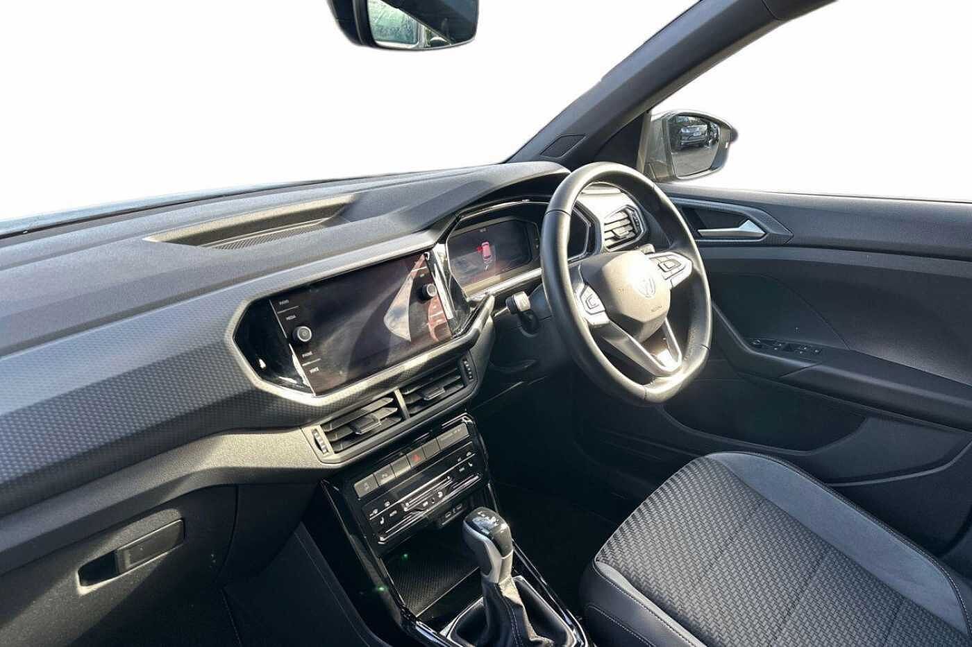 Used Volkswagen T-Cross 2023 for sale - 76111631: Photo 2