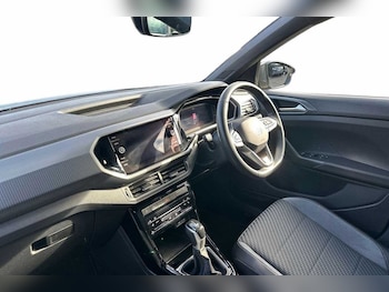 Used Volkswagen T-Cross 2023 for sale - 76111631: Photo 2