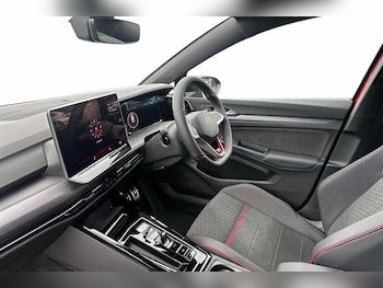 Used Volkswagen Golf 2025 for sale - 76111403: Photo 2