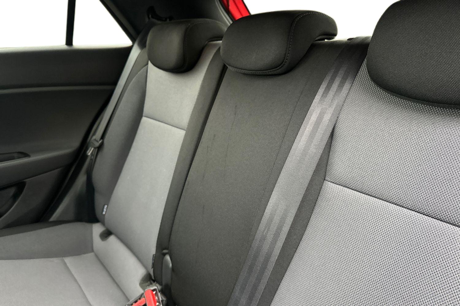 Used Hyundai i20 2018 for sale - 77470328: Photo 9