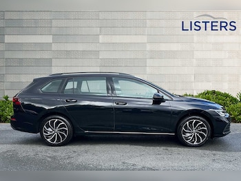Used Volkswagen Golf 2023 for sale - 75403021: Photo
