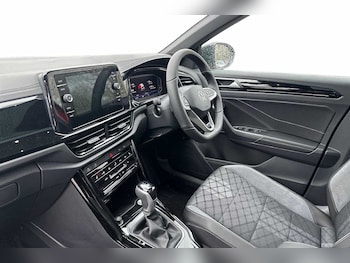 Used Volkswagen T-Roc 2026 for sale - 77470386: Photo