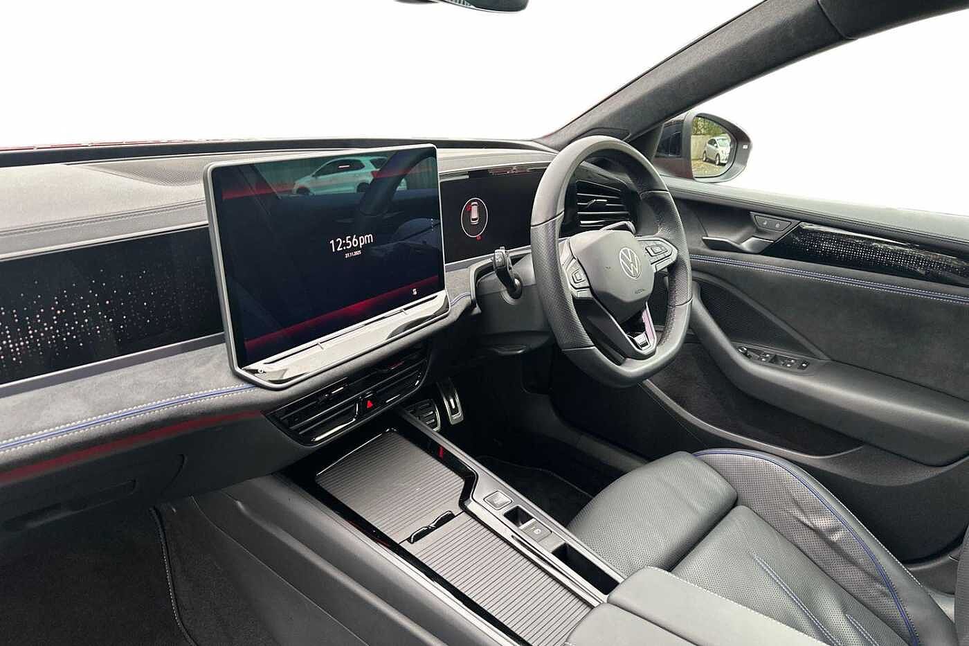 Used Volkswagen Passat 2025 for sale - 76110663: Photo 2