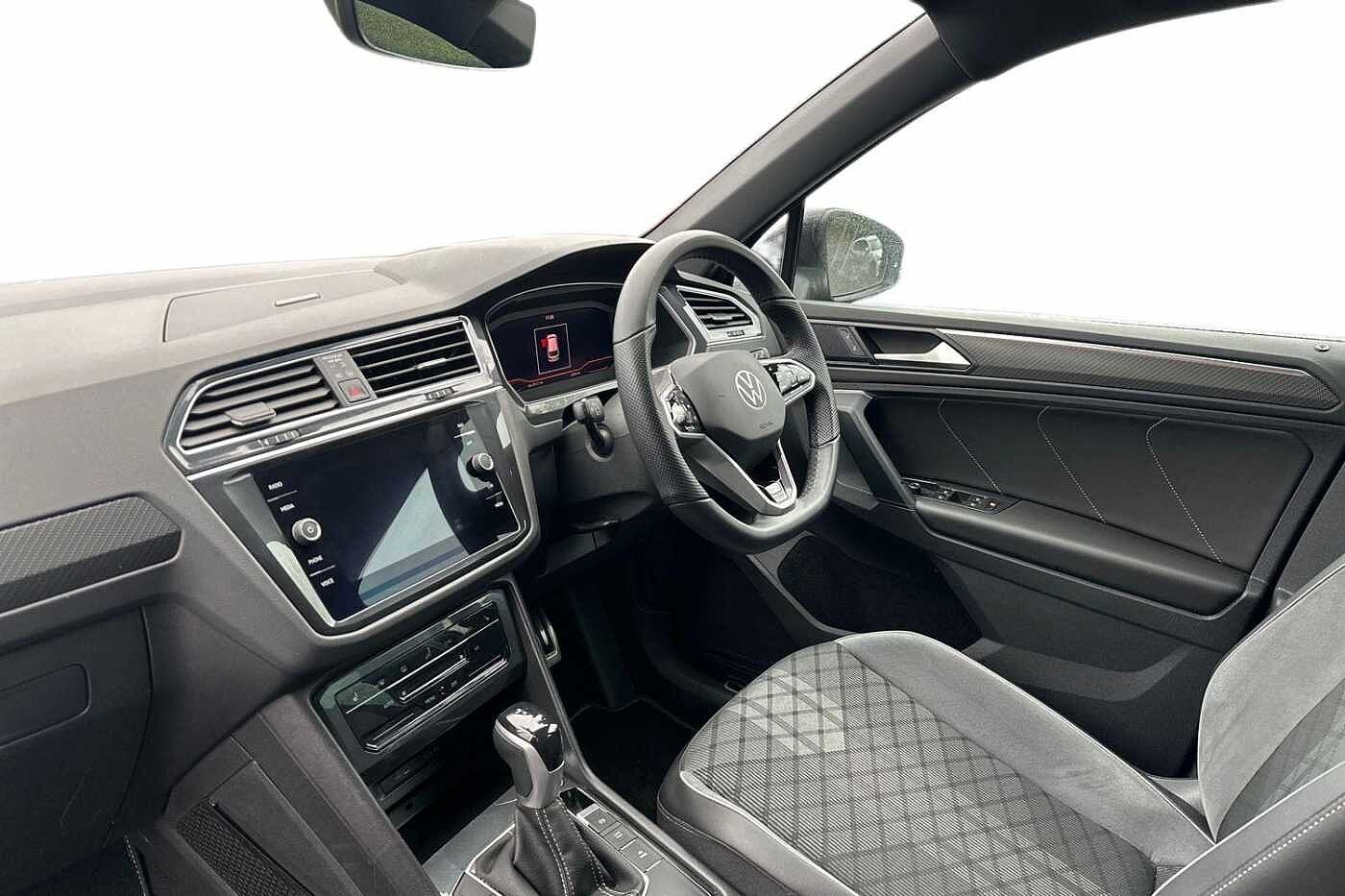 Used Volkswagen Tiguan 2022 for sale - 76123939: Photo 2