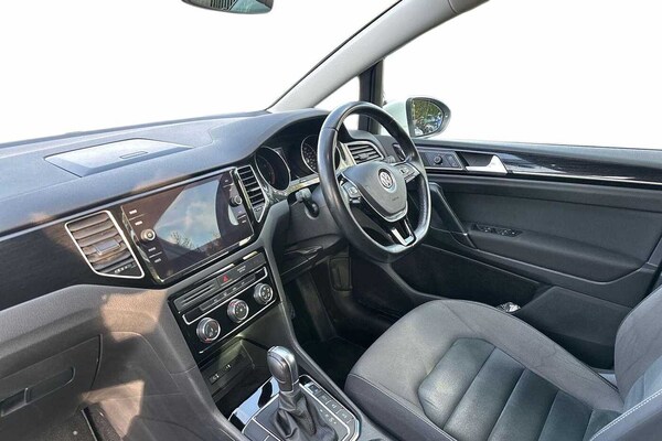 Used Volkswagen Golf SV 2019 for sale - 76111657: Photo 2