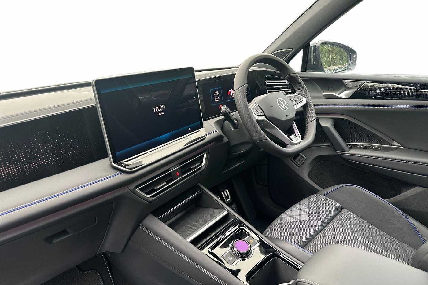 Used Volkswagen Tiguan 2025 for sale - 77176613: Photo 2