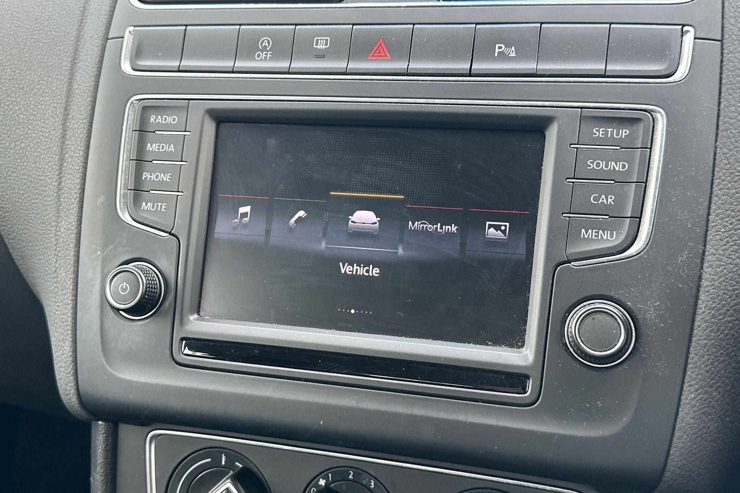 Used Volkswagen Polo 2015 for sale - 77498120: Photo 11