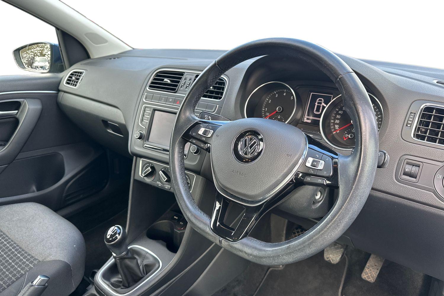 Used Volkswagen Polo 2015 for sale - 77498120: Photo 12