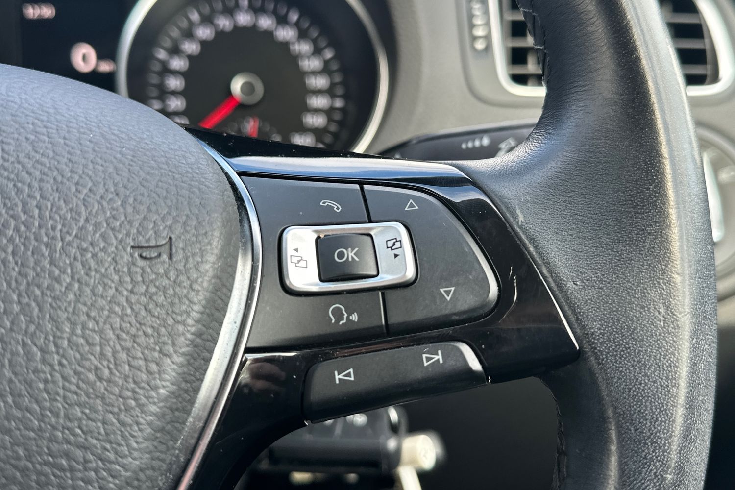 Used Volkswagen Polo 2015 for sale - 77498120: Photo 19