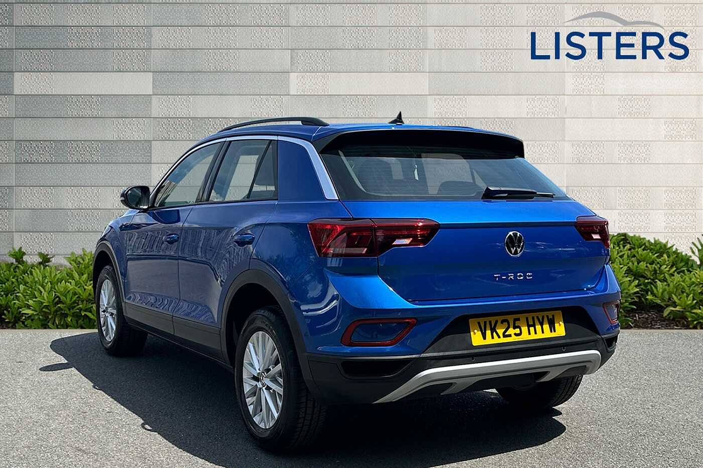 Used Volkswagen T-Roc 2025 for sale - 76110502: Photo 3