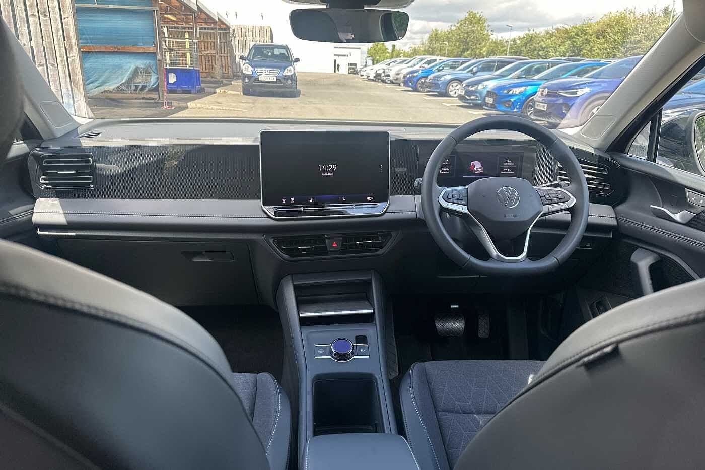 Used Volkswagen Tiguan 2025 for sale - 77177387: Photo 8