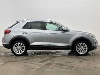 Used Volkswagen T-Roc 2025 for sale - 79603186: Photo