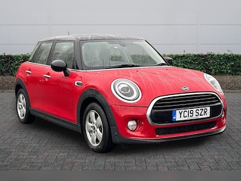 MINI Hatch feature image