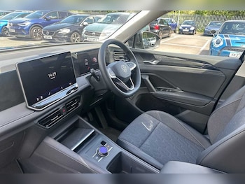 Used Volkswagen Tiguan 2025 for sale - 76110553: Photo 2