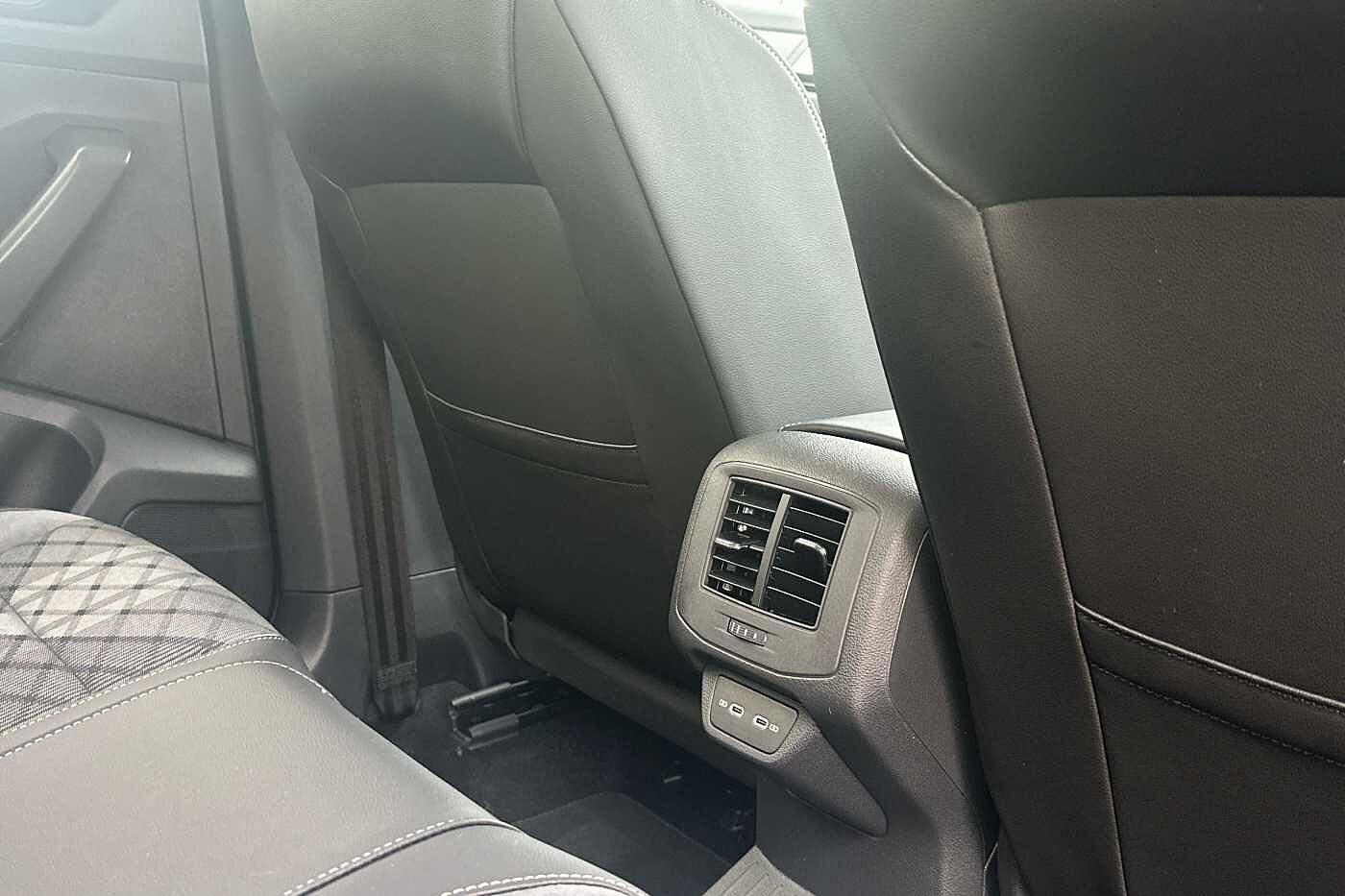 Used Volkswagen T-Roc 2024 for sale - 76111421: Photo 13