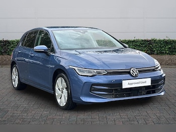 Used Volkswagen Golf 2024 for sale - 76500899: Photo