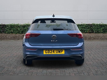 Used Volkswagen Golf 2024 for sale - 76500899: Photo