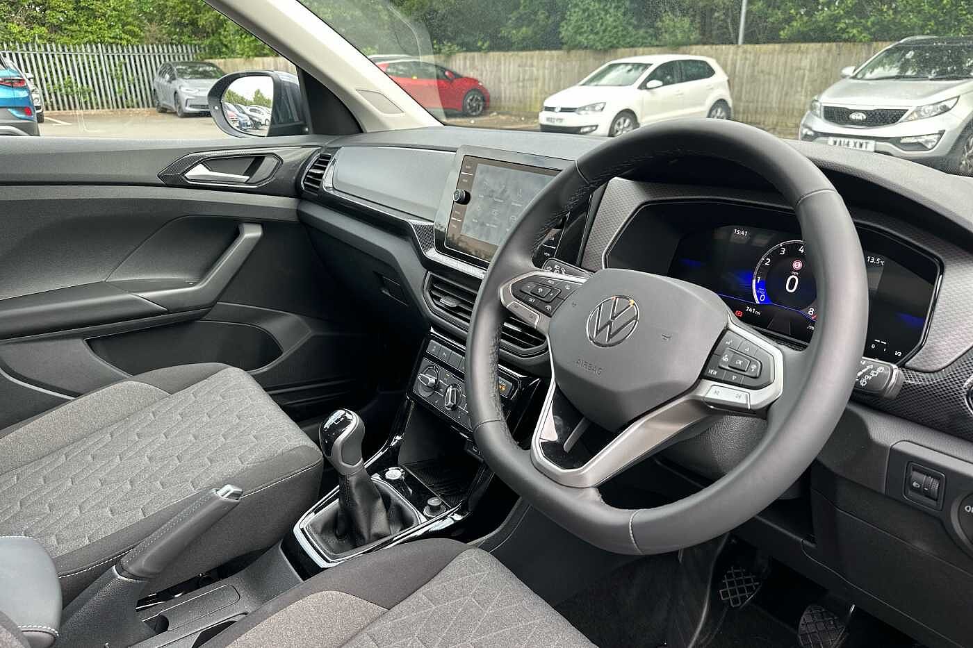 Used Volkswagen T-Cross 2025 for sale - 76110692: Photo 6