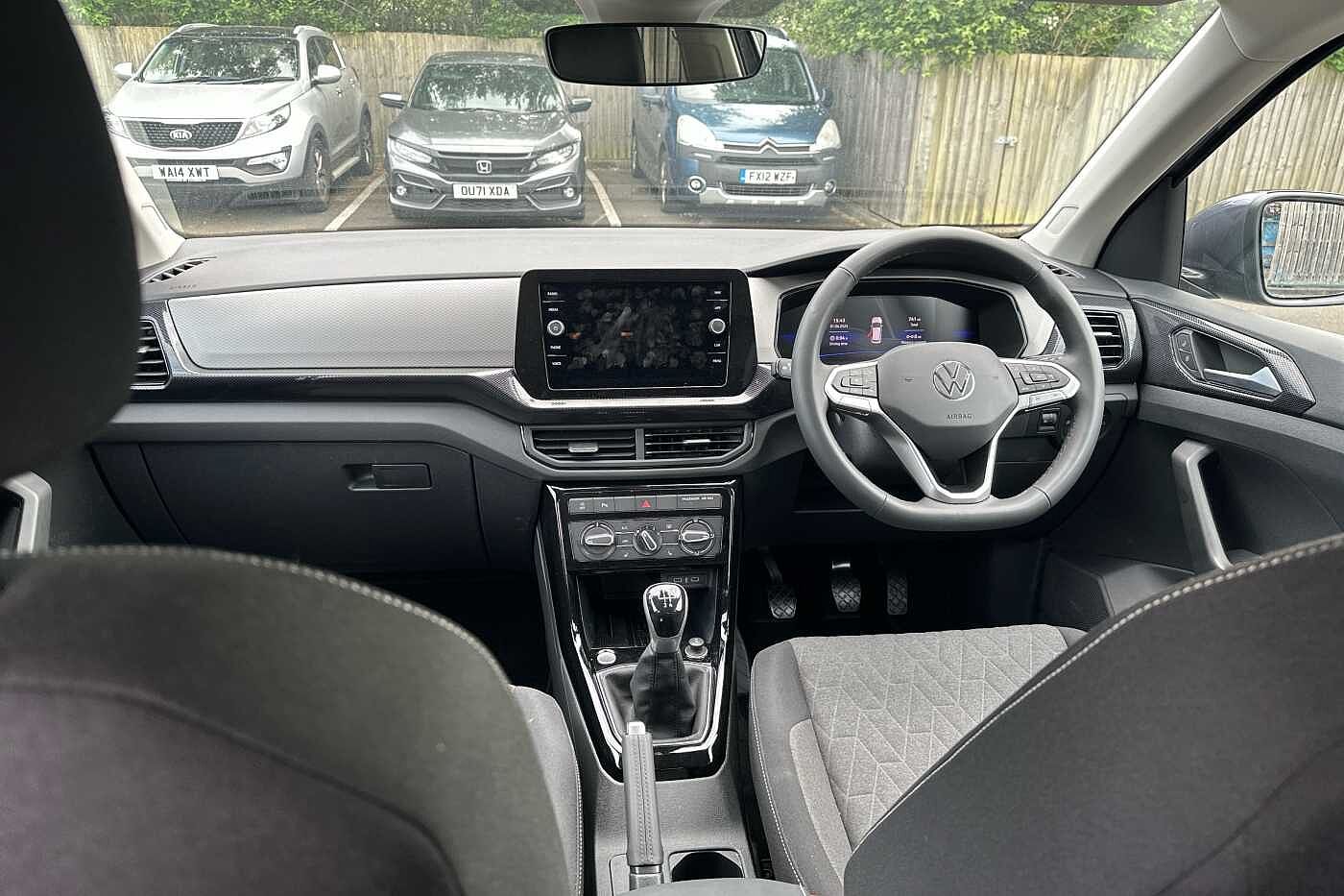 Used Volkswagen T-Cross 2025 for sale - 76110692: Photo 8