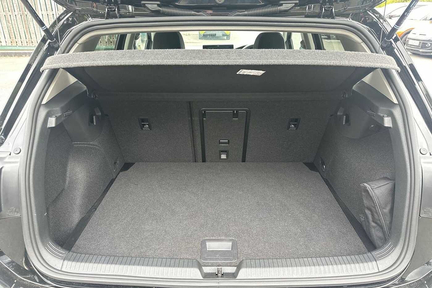 Used Volkswagen Golf 2024 for sale - 76111235: Photo 11