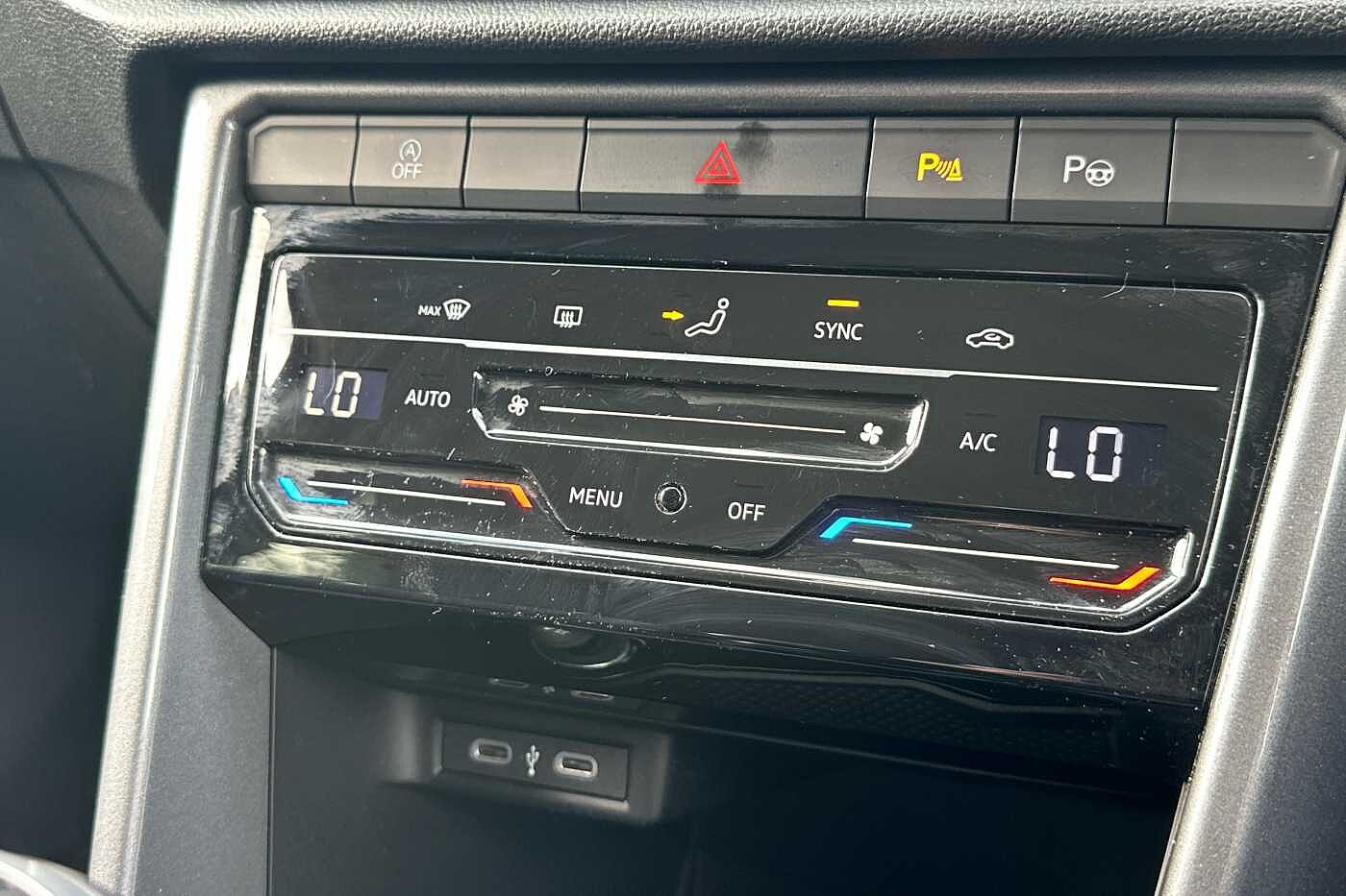 Used Volkswagen T-Roc 2023 for sale - 76110514: Photo 13