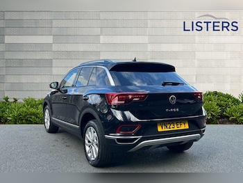 Used Volkswagen T-Roc 2023 for sale - 76110514: Photo 3
