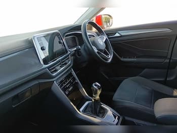 Used Volkswagen T-Roc 2022 for sale - 79768176: Photo
