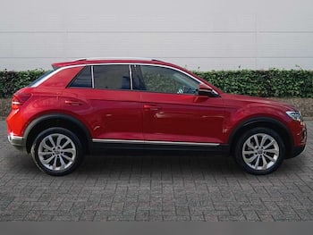 Used Volkswagen T-Roc 2022 for sale - 79768176: Photo