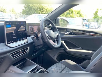 Used Volkswagen Tiguan 2025 for sale - 75015159: Photo