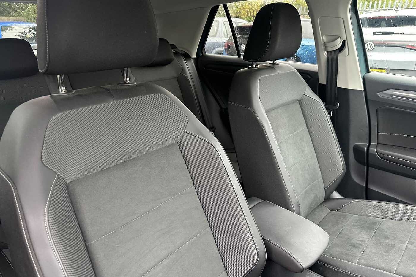 Used Volkswagen T-Roc 2023 for sale - 76110802: Photo 16