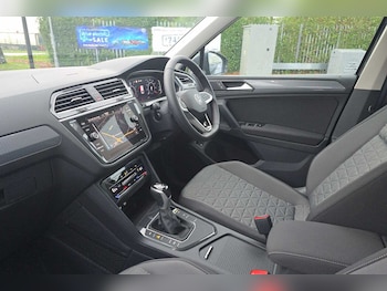 Used Volkswagen Tiguan 2024 for sale - 76111366: Photo 2