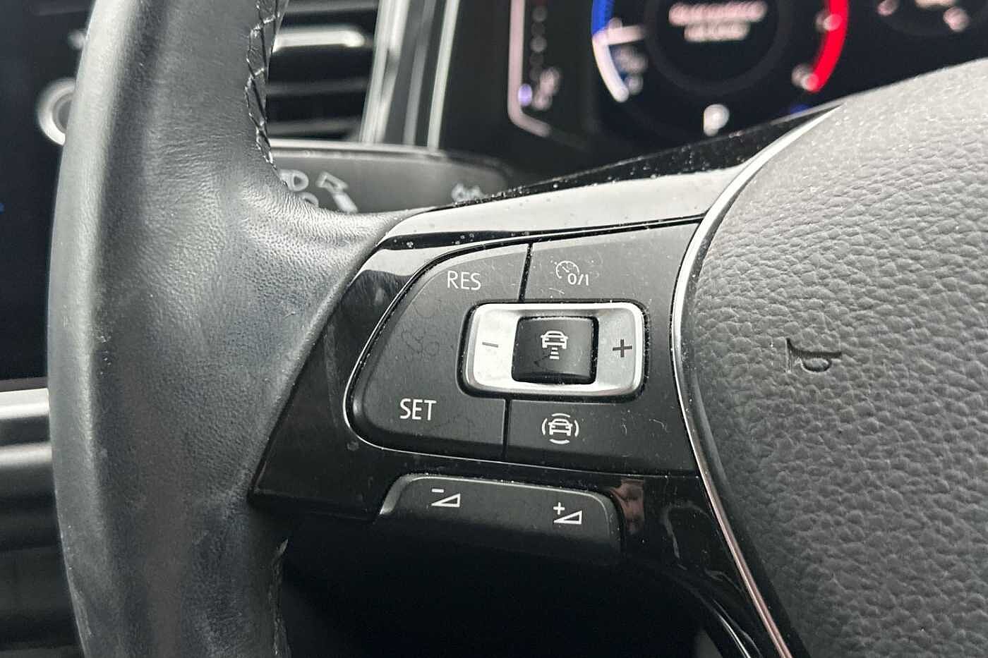 Used Volkswagen T-Roc 2019 for sale - 76111332: Photo 19