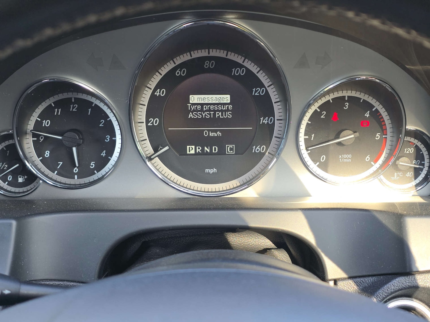 Used Mercedes-Benz E Class 2010 for sale - 76625847: Photo 18