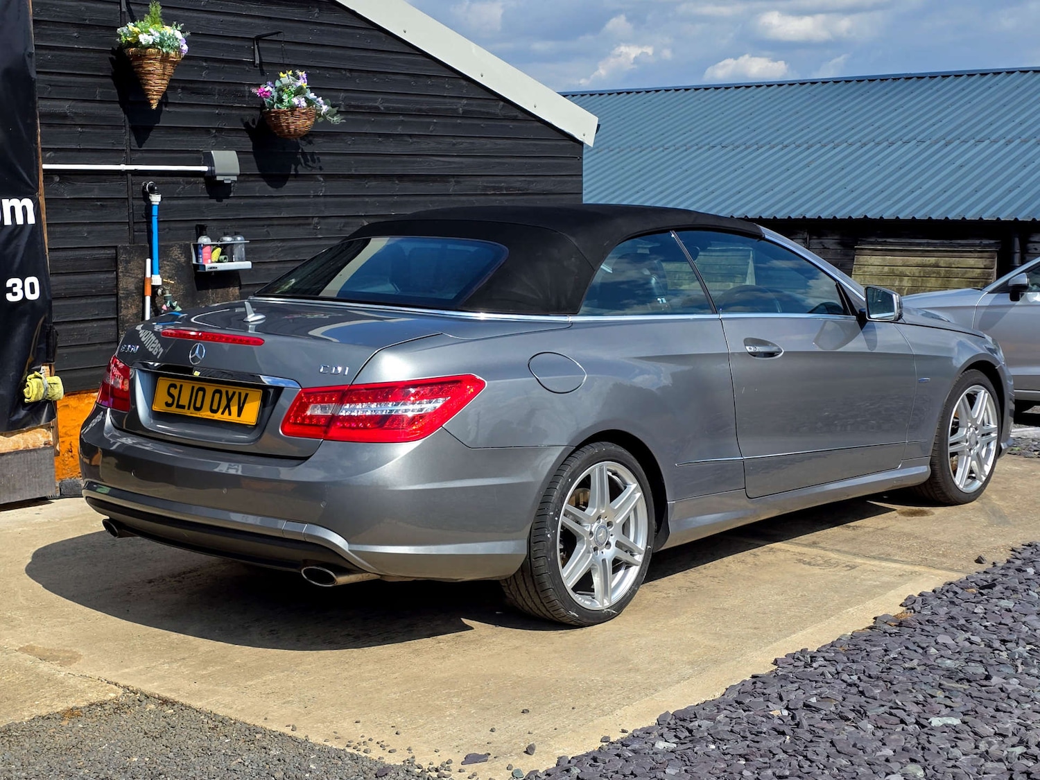 Used Mercedes-Benz E Class 2010 for sale - 76625847: Photo 21