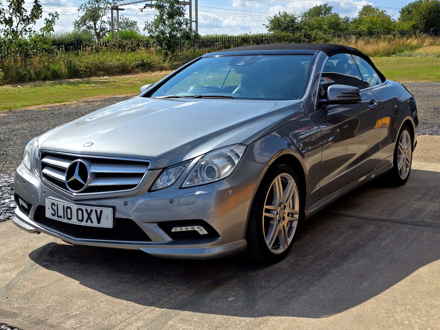 Used Mercedes-Benz E Class 2010 for sale - 76625847: Photo 24