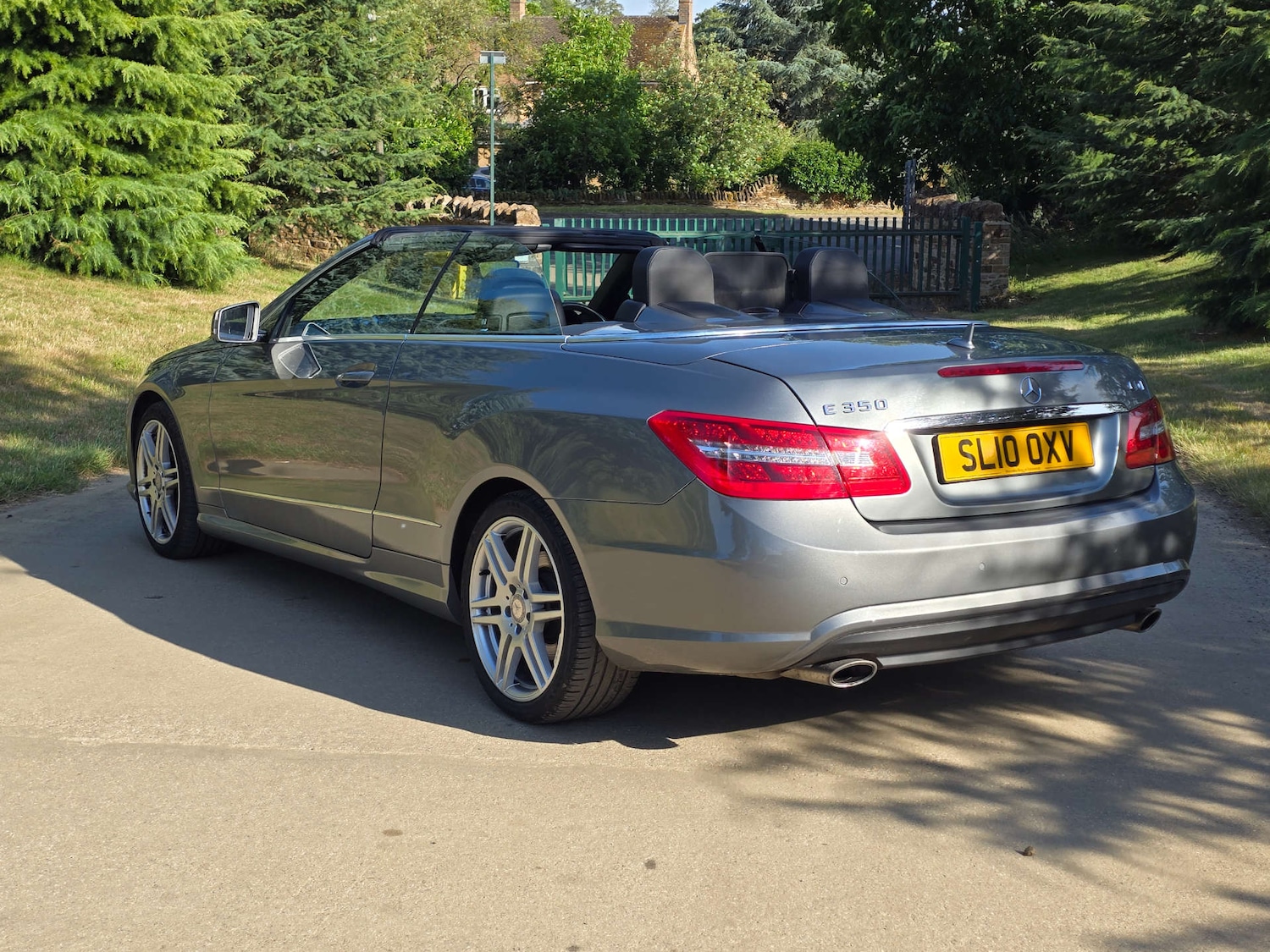 Used Mercedes-Benz E Class 2010 for sale - 76625847: Photo 28