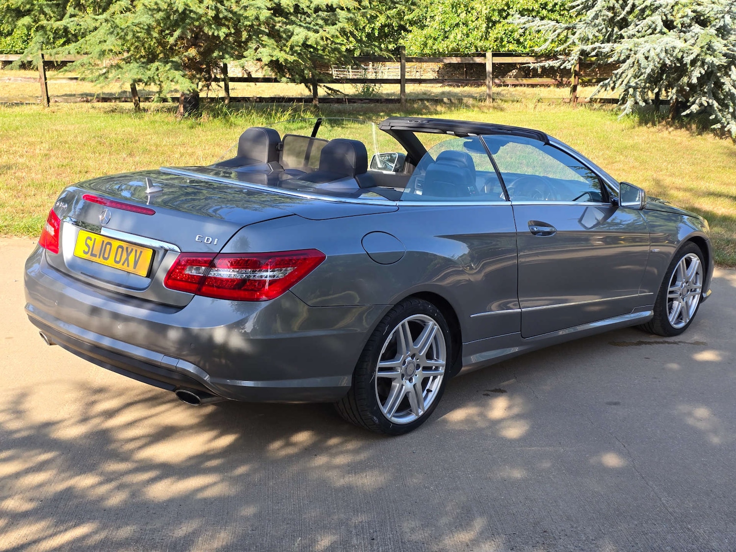 Used Mercedes-Benz E Class 2010 for sale - 76625847: Photo 29