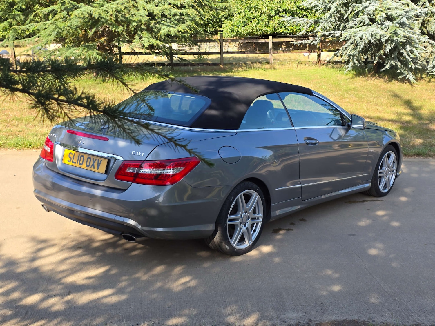 Used Mercedes-Benz E Class 2010 for sale - 76625847: Photo 3