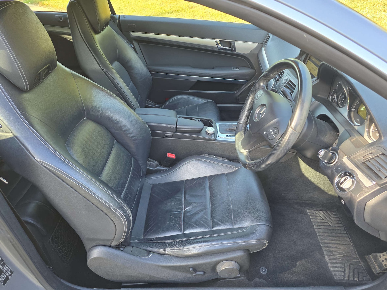 Used Mercedes-Benz E Class 2010 for sale - 76625847: Photo 9