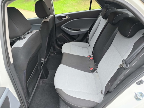 Used Hyundai i20 2016 for sale - 76313302: Photo 13
