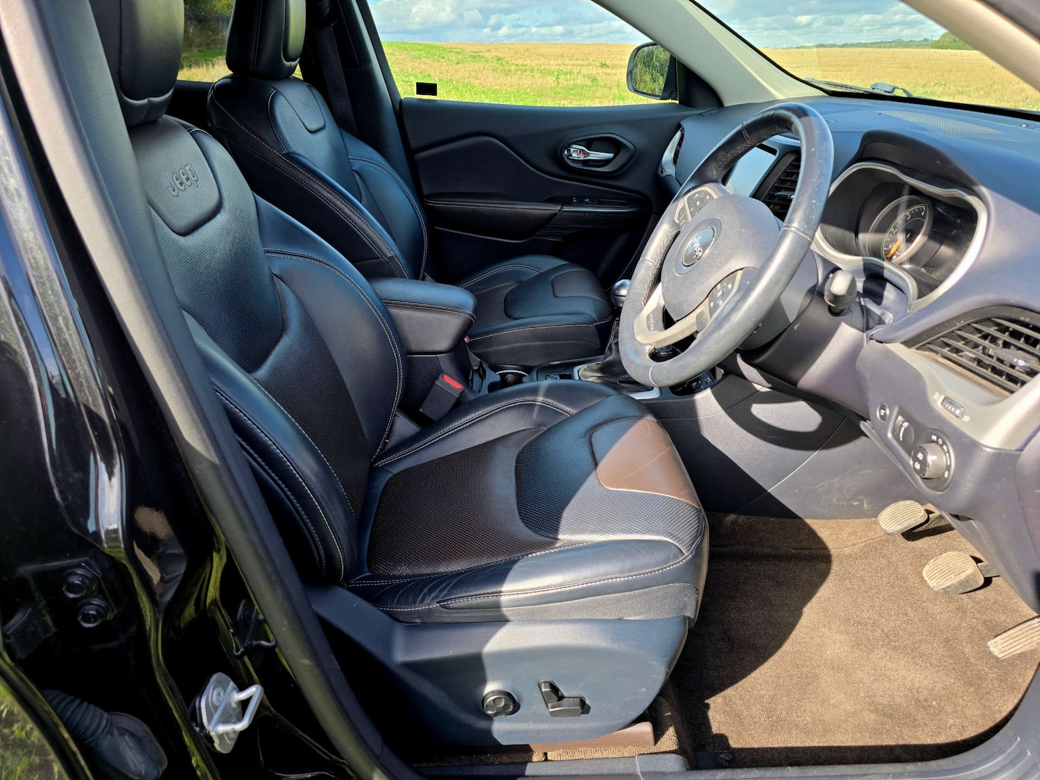 Used Jeep Cherokee 2017 for sale - 76983910: Photo 10