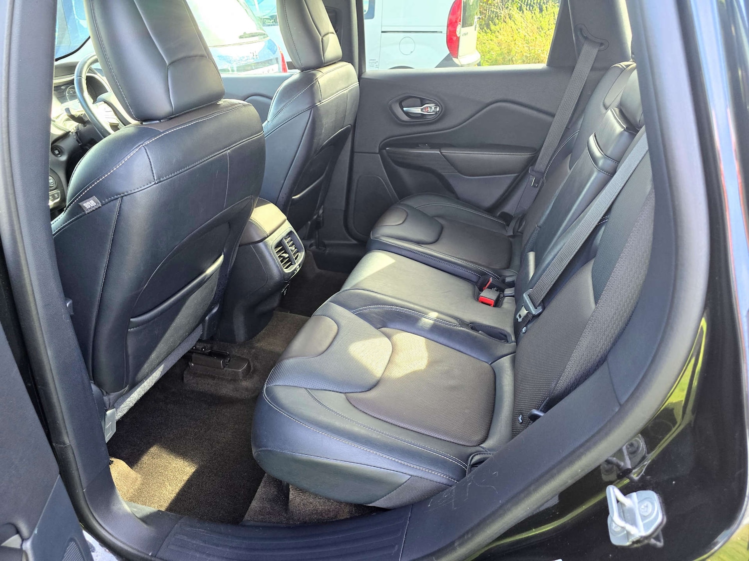 Used Jeep Cherokee 2017 for sale - 76983910: Photo 13