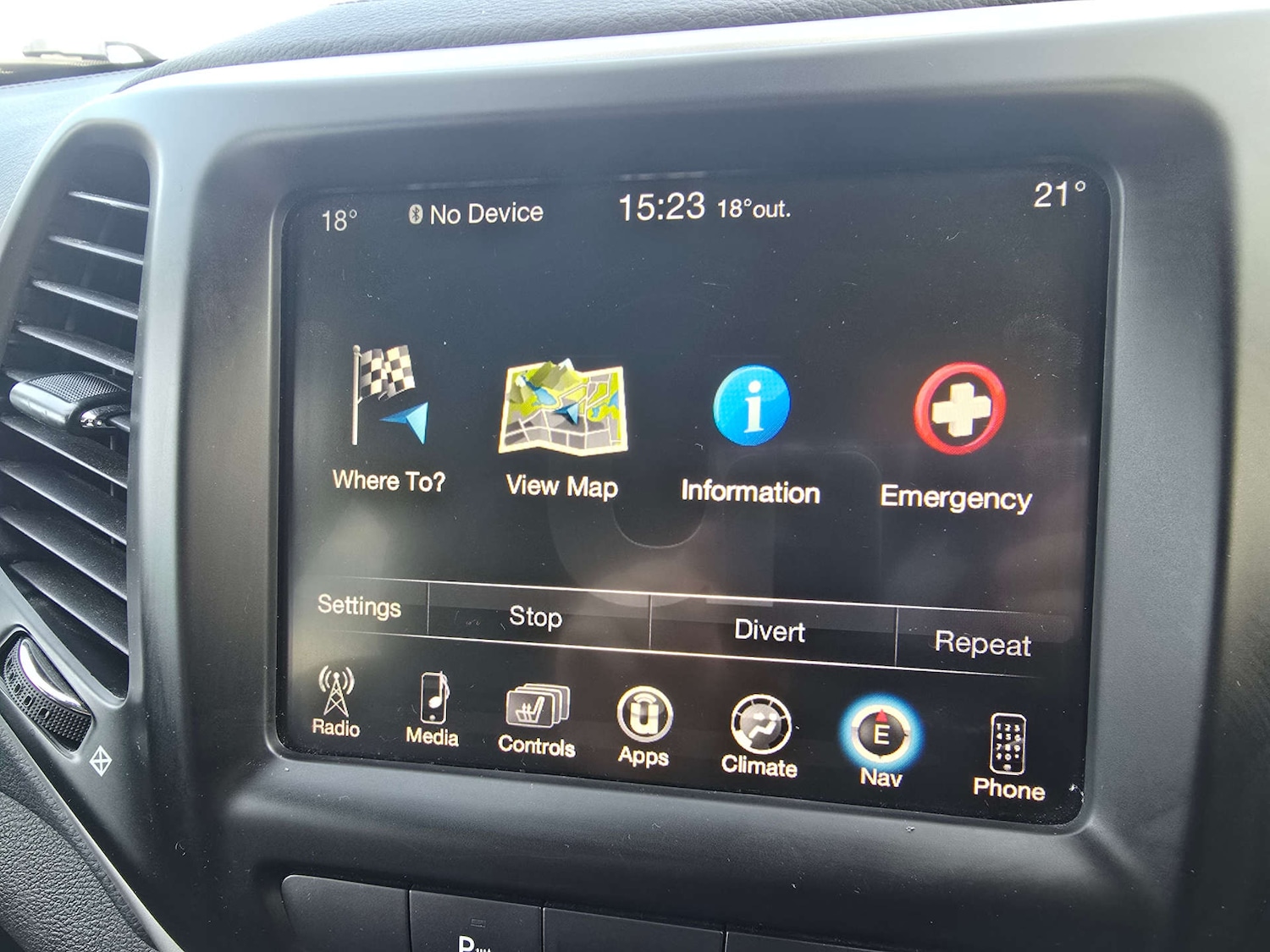 Used Jeep Cherokee 2017 for sale - 76983910: Photo 24